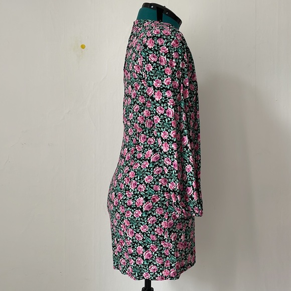 Worn couple of times dress in excellent condition - Picture 4 of 6